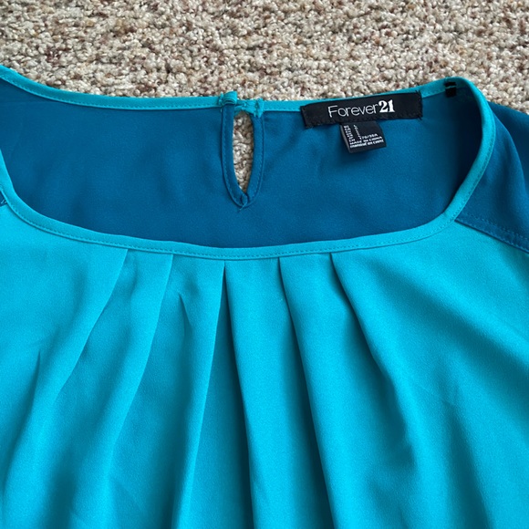 Teal blouse - Picture 2 of 3